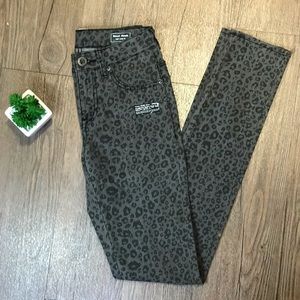 NWT VOLCOM | Sound Chk Skinny Leopard | Jeans | 1